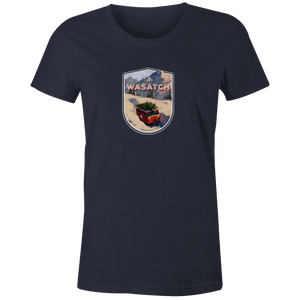 Women's T-shirt - Snowcat Xmas Tree